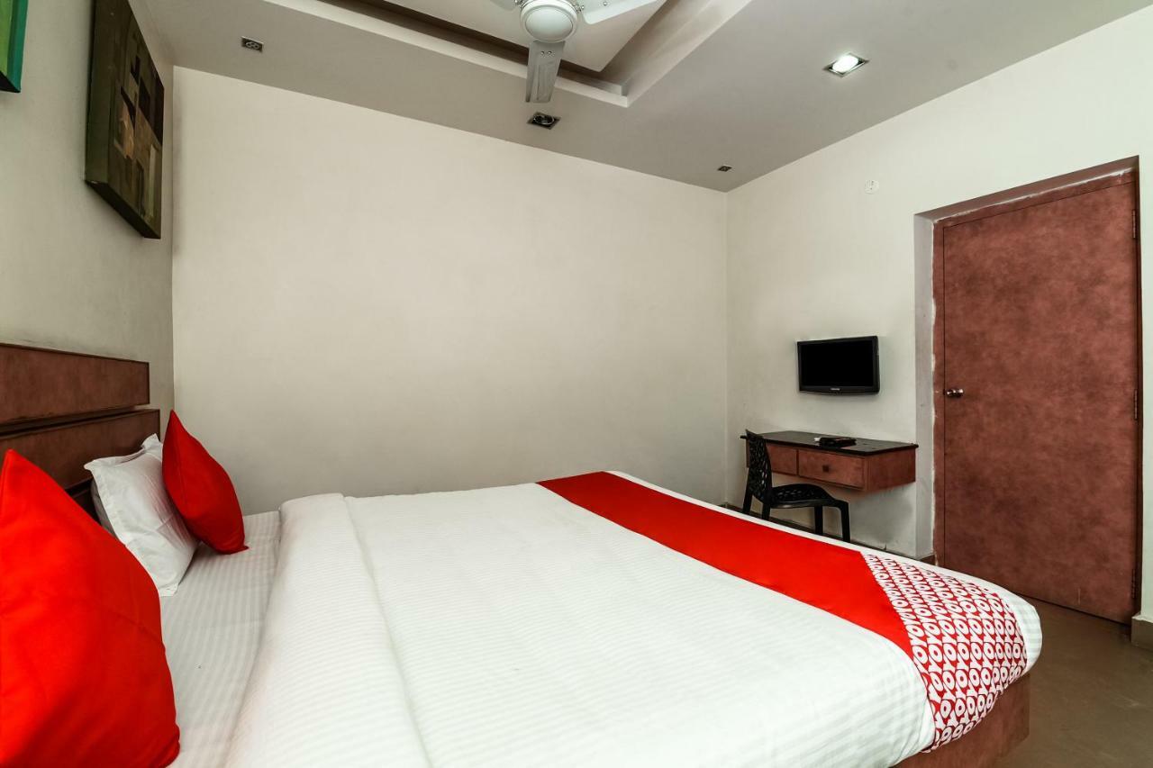 Oyo 28856 Manjeera Inn Visakhapatnam Exterior photo