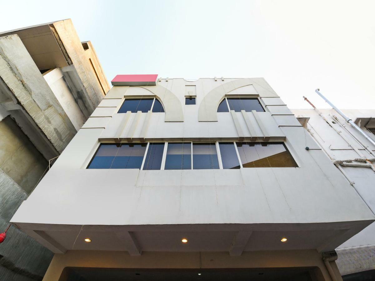 Oyo 28856 Manjeera Inn Visakhapatnam Exterior photo