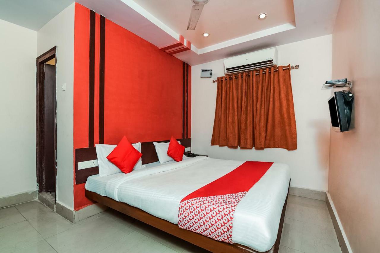 Oyo 28856 Manjeera Inn Visakhapatnam Exterior photo